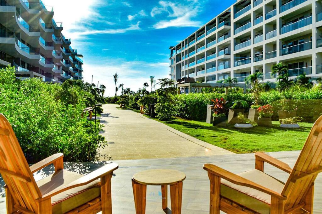 Apartamento Vista Al Mar Lateral Panoramic View,spectacular Building,pools, Morros Zoe Ultimo Piso
